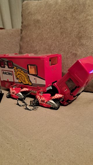 Camion juguete porta motos