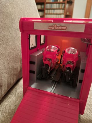 Camion juguete porta motos