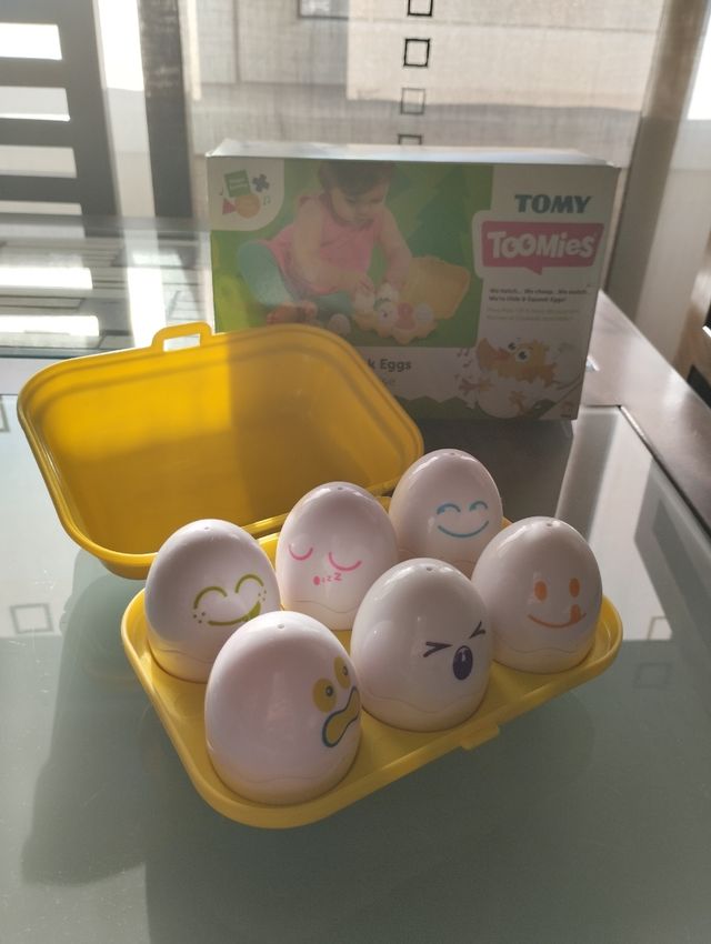 Juego educativo bebés tomy huevos