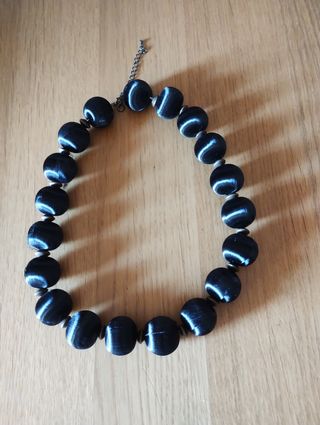 Collar perlas negras