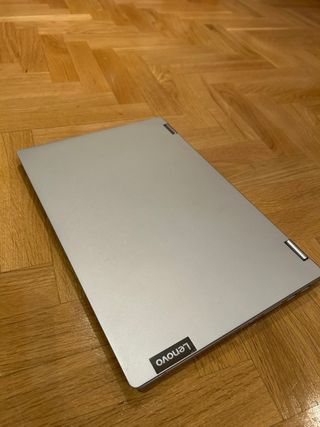 Ordenador/tablet convertible LENOVO tactil