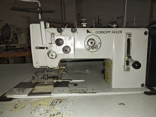 Maquina coser durkop Adler 267/373 2 agujas