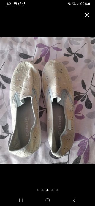 Lote Zapatillas Bambas mujer, 8 euros.