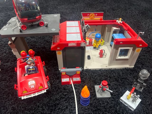 Playmobil bomberos y policia