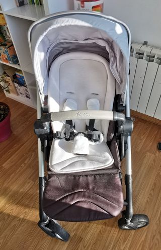 Carrito bebé Silver Cross + capazo+Accesorios