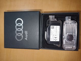 Luz Led Original Audi con logo Quattro 