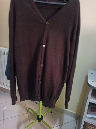 Maglioncino con bottoni uomo