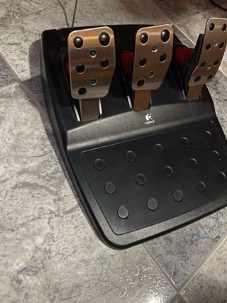 Vendo volante logitech g25