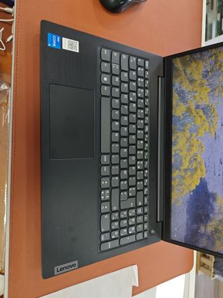 Lenovo V15 G4 IAH # 4Q1BSD