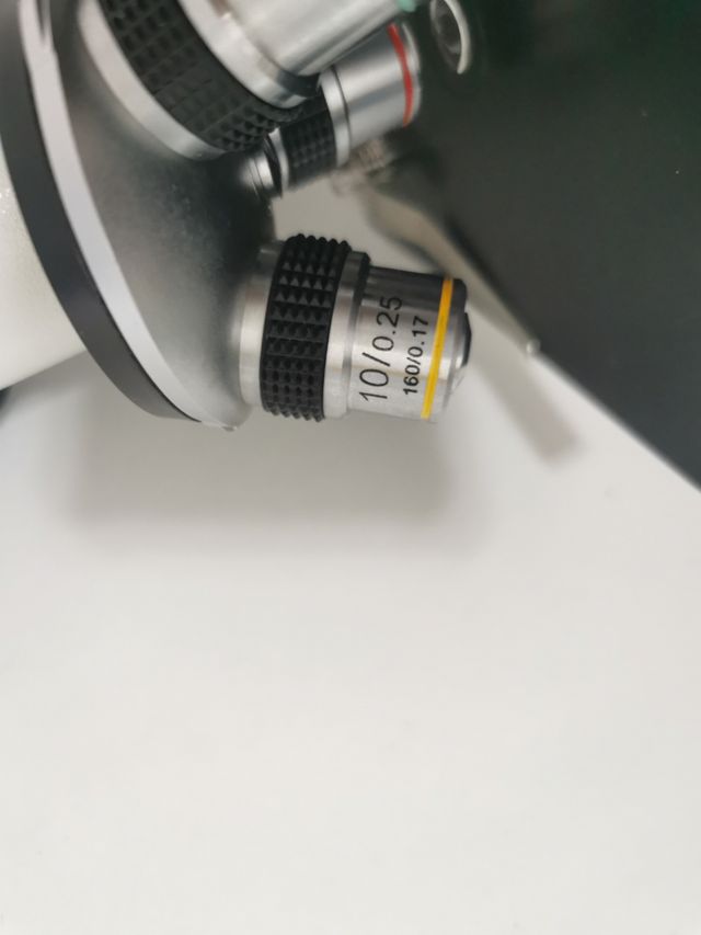 Microscopio de iniciación.