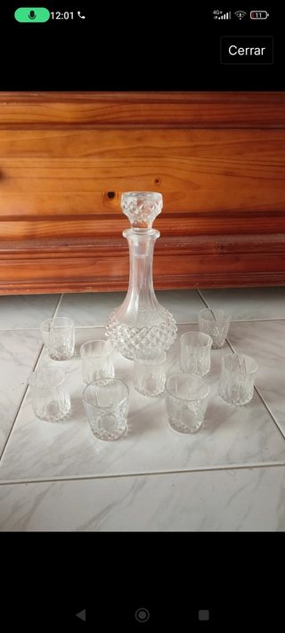 Set lote licorero, licor más vasos chupito