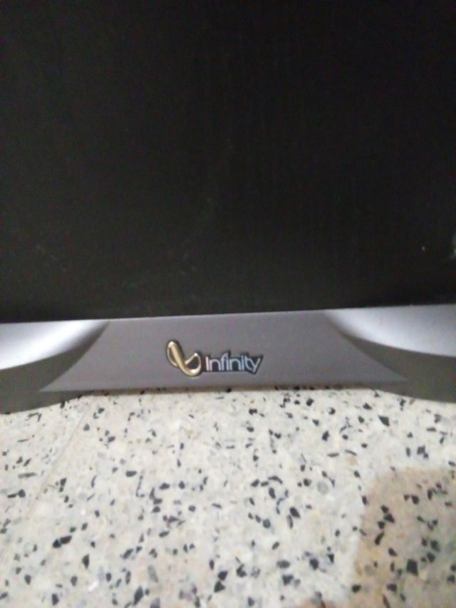 Altavoces infinity delta 70