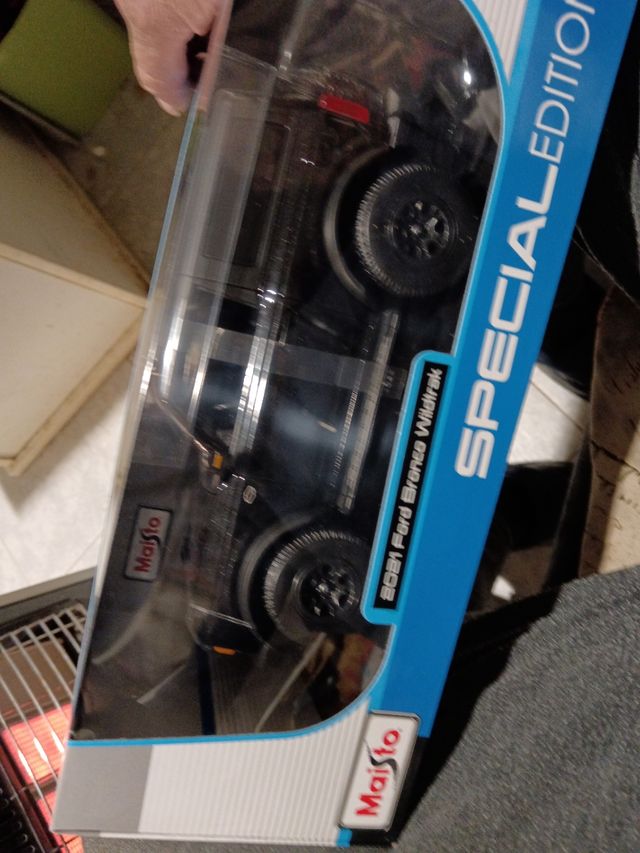 1/18 maqueta ford bronco widtark