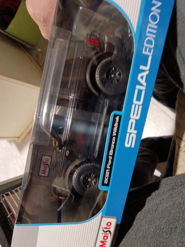 1/18 maqueta ford bronco widtark