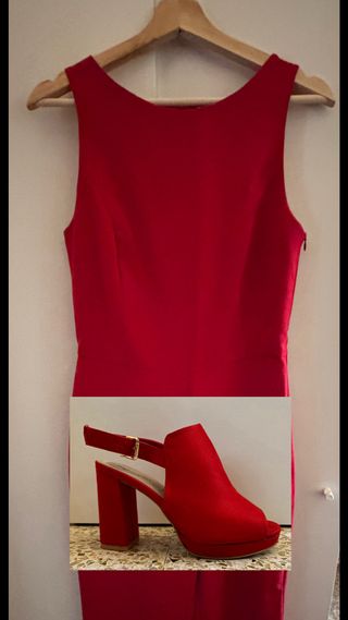 Conjunto mono y zapatos rojos