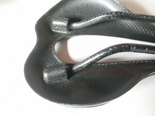 Sillín full carbono 104gr