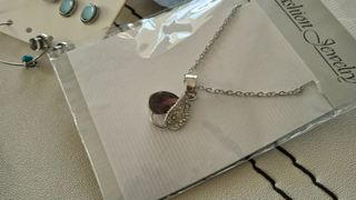 Lote Pendientes, collares y anillo NEW