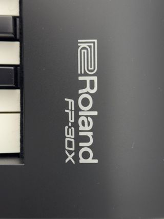 Piano Roland FP30X