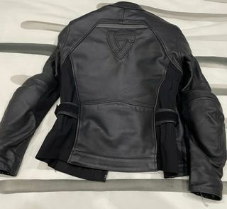 Traje Moto Cuero Negro Revit