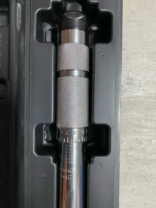 Llave dinamométrica 1/2 28 - 210 N.m ¡Nueva!!