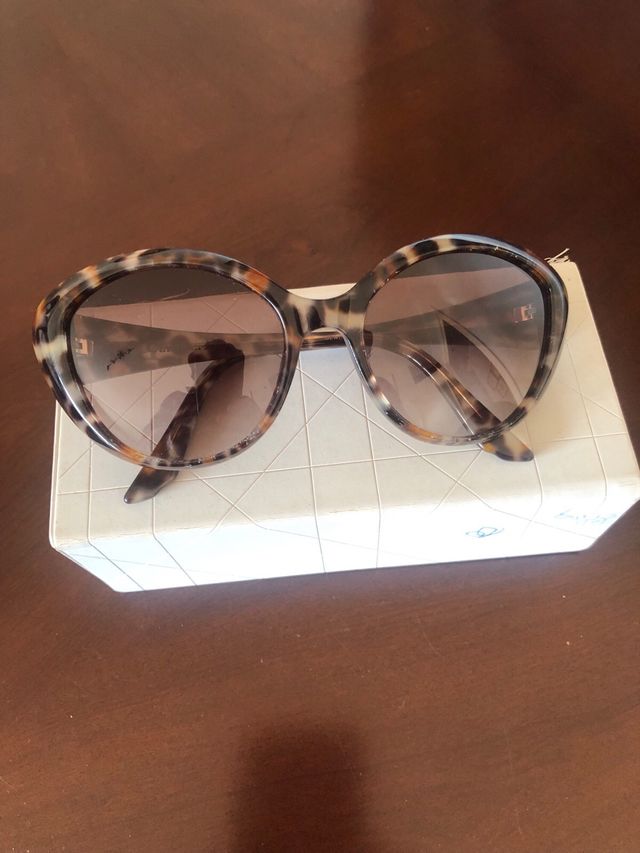 Gafas mariposa de Dior