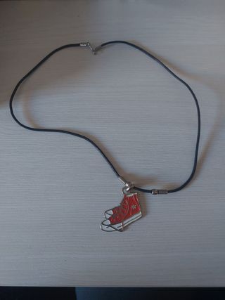 Colgante tira cuero y bamba