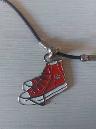 Colgante tira cuero y bamba