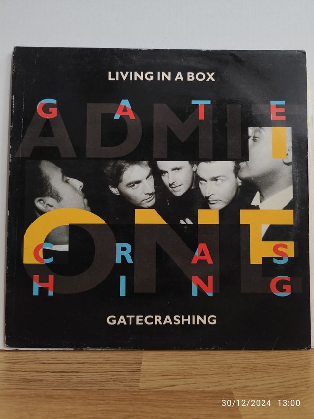 Vinilo Living In A Box - Gatecrashing