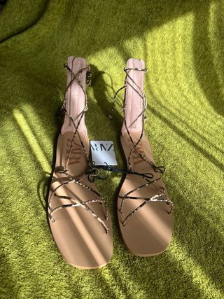 SANDALIAS PLANAS TIPO ROMANO