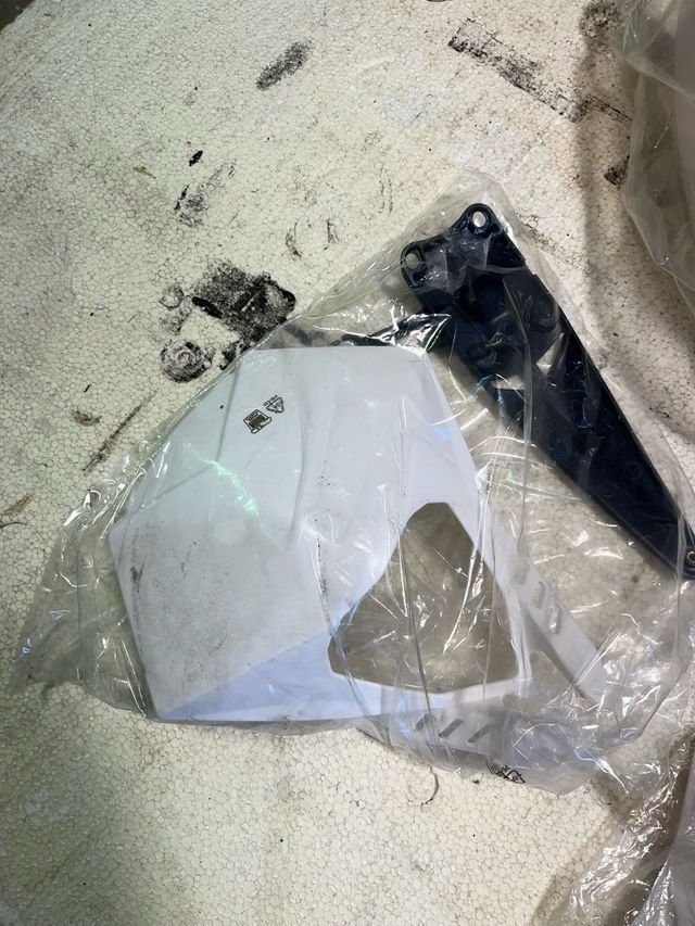 Careta y guardabarros beta