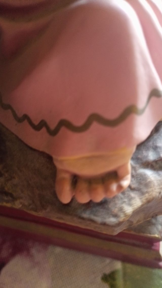 Niño Jesús con la cruz.
De Olot