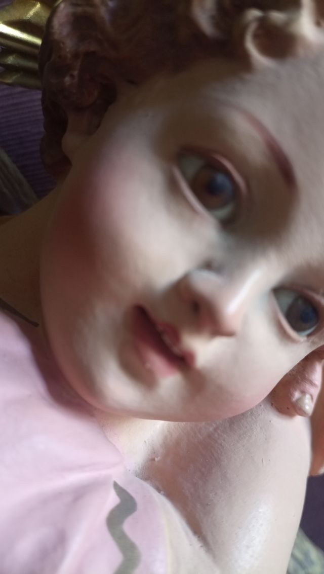 Niño Jesús con la cruz.
De Olot