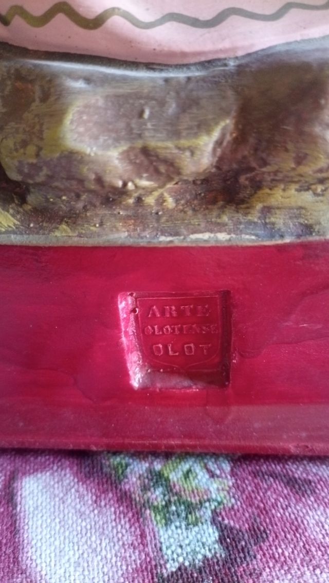 Niño Jesús con la cruz.
De Olot