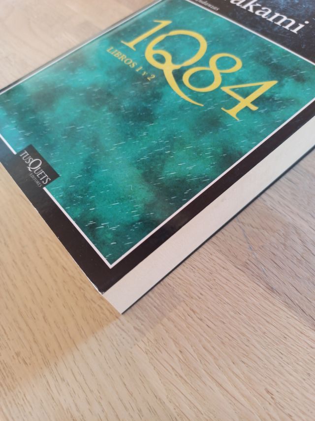 1Q84: Libros 1 y 2 (Spanish Edition)