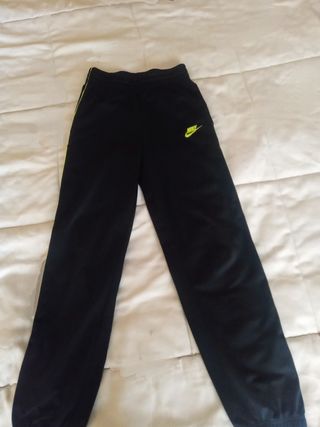 Conjunto chándal Nike 