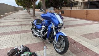 Moto intruder 1800