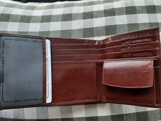 Cartera/billetera de piel -NUEVA