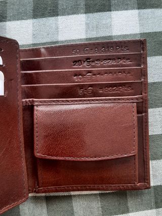 Cartera/billetera de piel -NUEVA