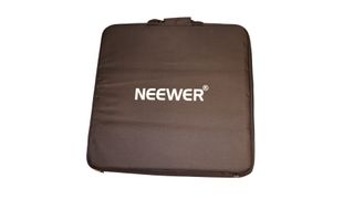 Foco Neewer Studio 18" con Trípode – Luz Continua