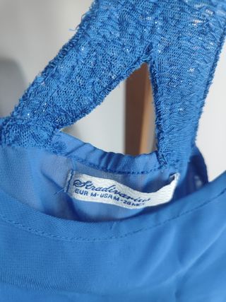 Blusa azul con lentejuelas