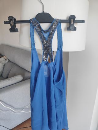 Blusa azul con lentejuelas