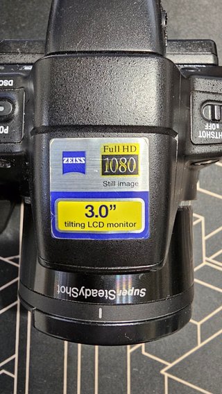 Camara Sony DSC H50
