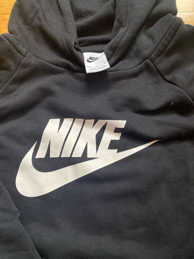 Sudadera chica NIKE con capucha