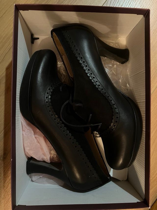 Zapatos negros tacon Ana Monsalve