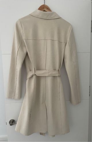 Abrigo tipo gabardina de antelina talla 38