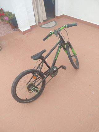 Bicicleta infantil y cambios casi nueva