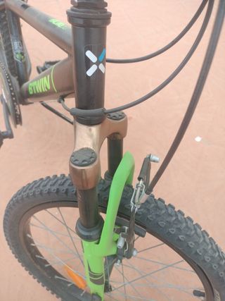 Bicicleta infantil y cambios casi nueva