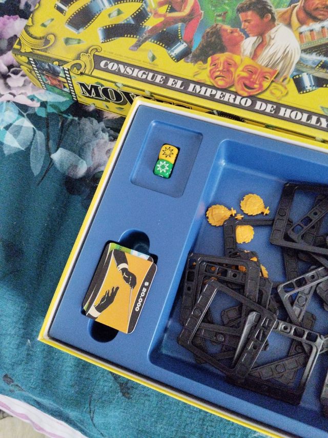 Vecchi giochi, film e soldi