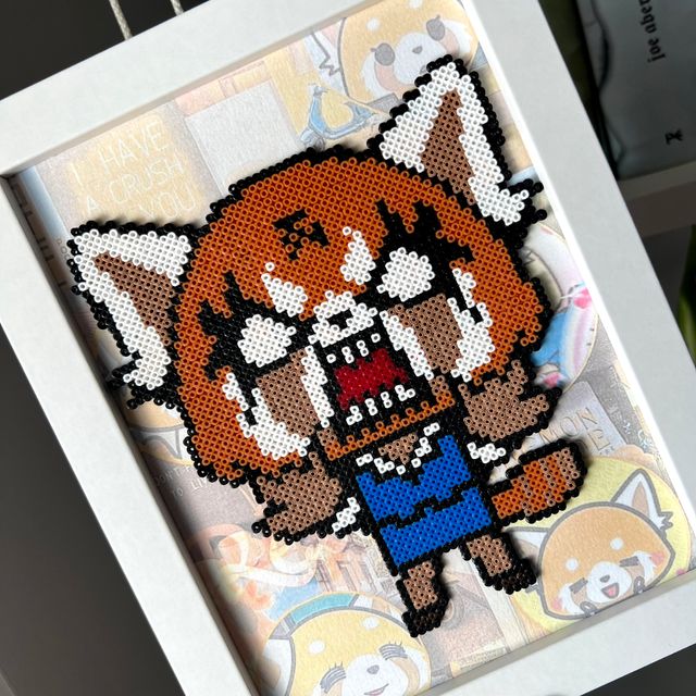 Cuadro Aggretsuko Hama Beads