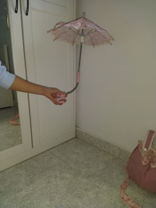 Parasol y mochila de juguete